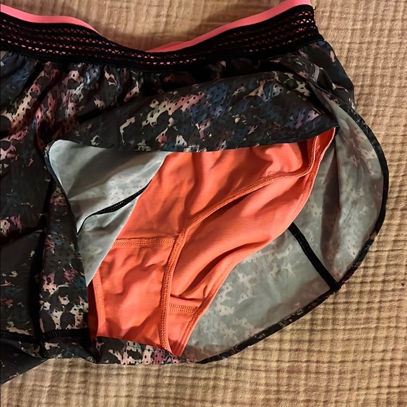 lululemon athletica black athletic shorts with floral print and bright waistband - Picture 5 of 6